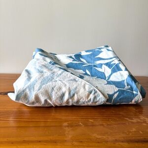 Blue and White Floral Leaf Twin Duvet Cover - Reversible!